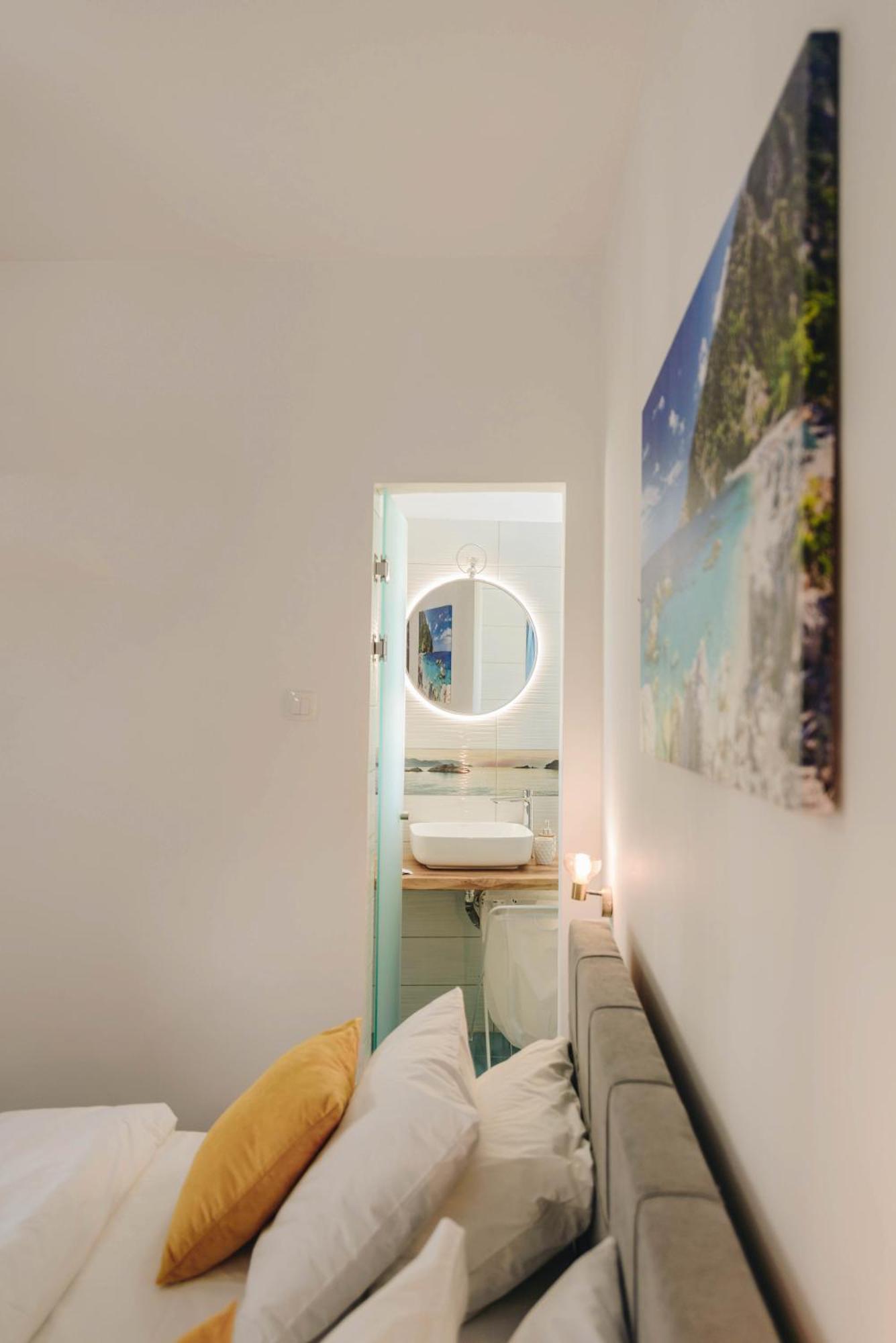 Sunrise Guesthouse Agria Bagian luar foto