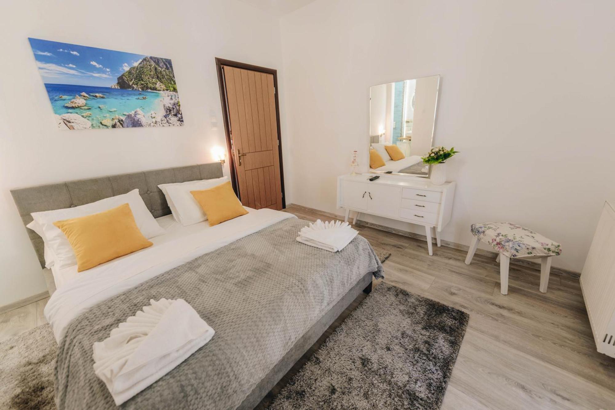Sunrise Guesthouse Agria Bagian luar foto
